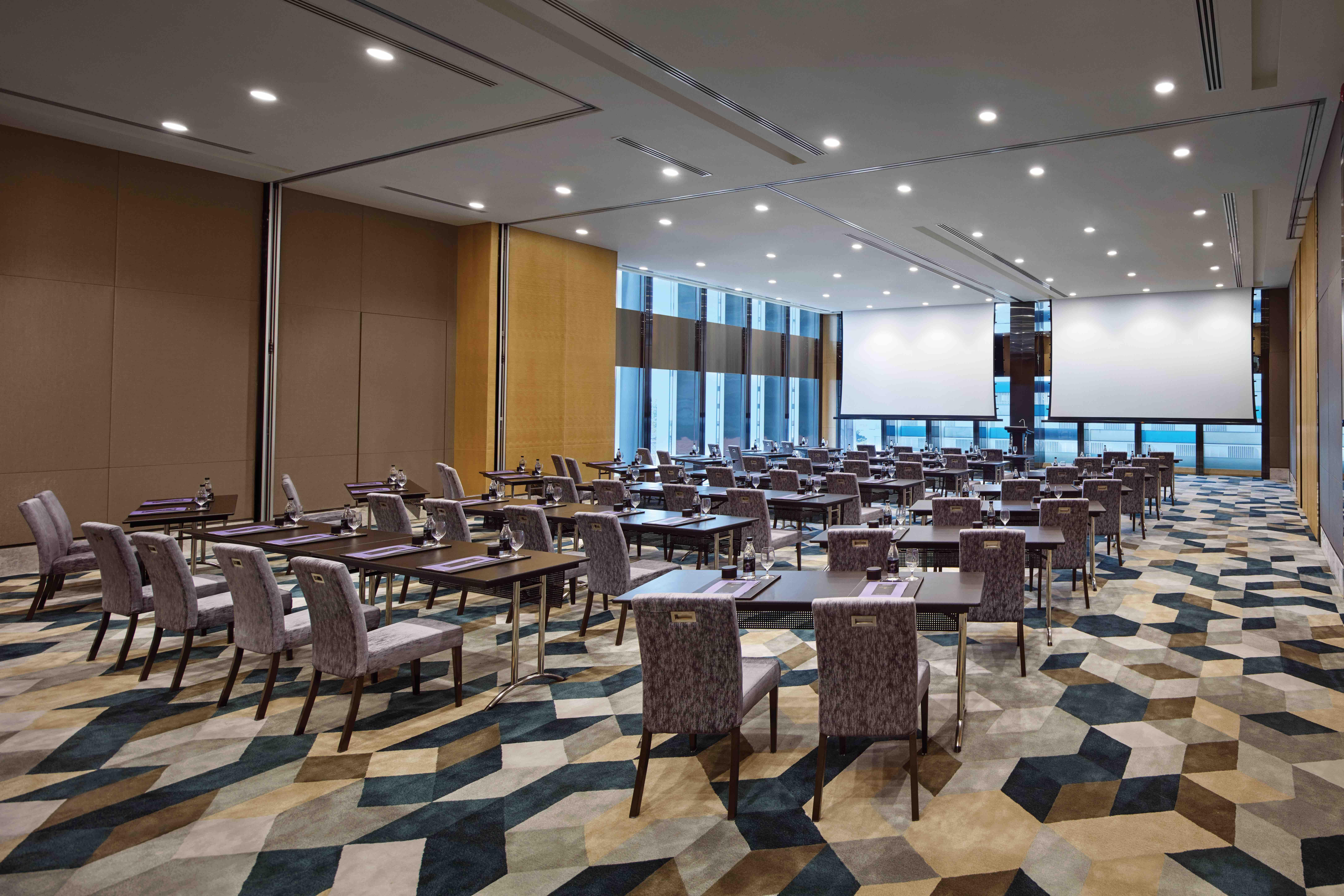 Sofitel Singapore City Centre Exterior photo