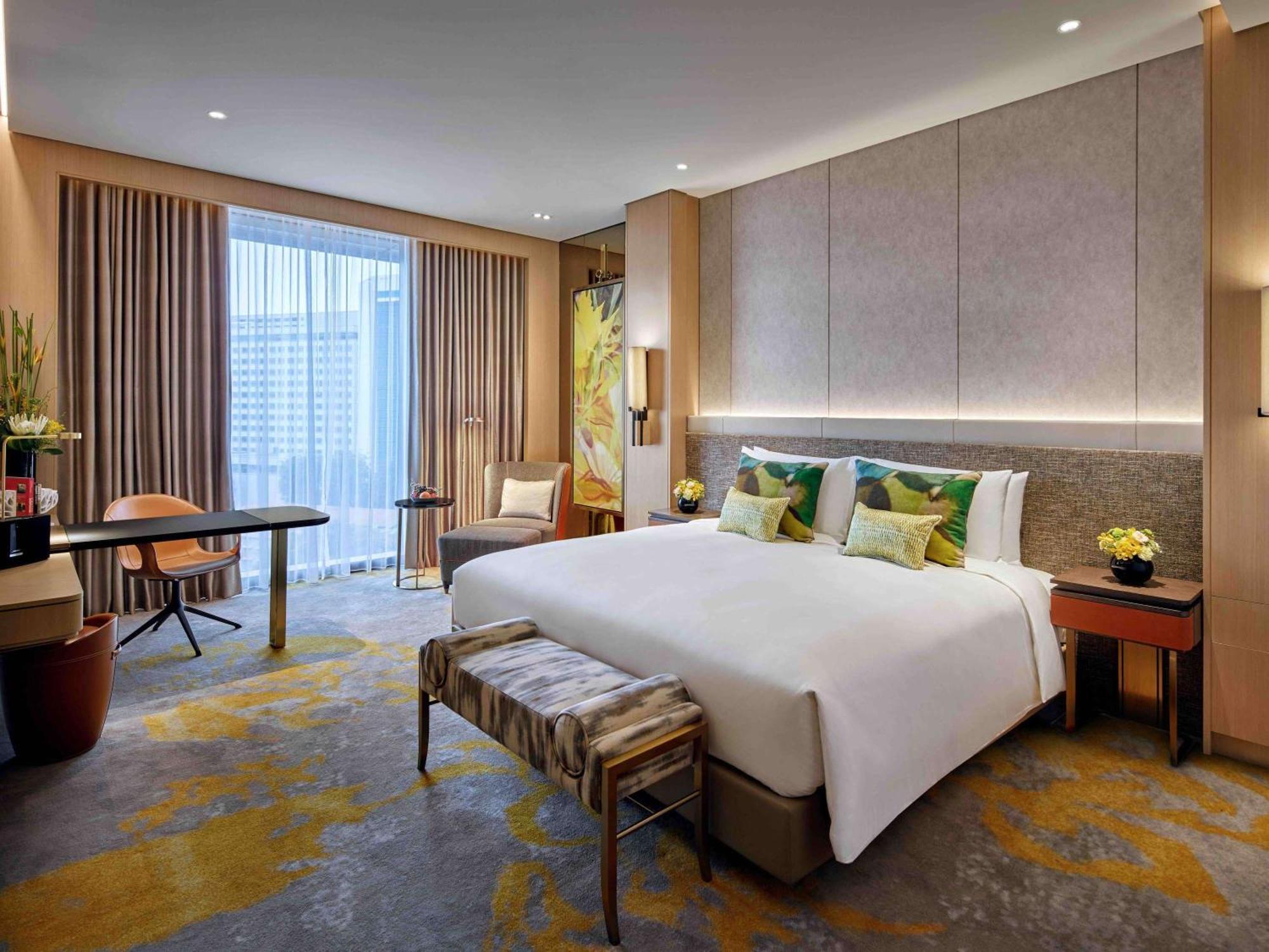 Sofitel Singapore City Centre Exterior photo