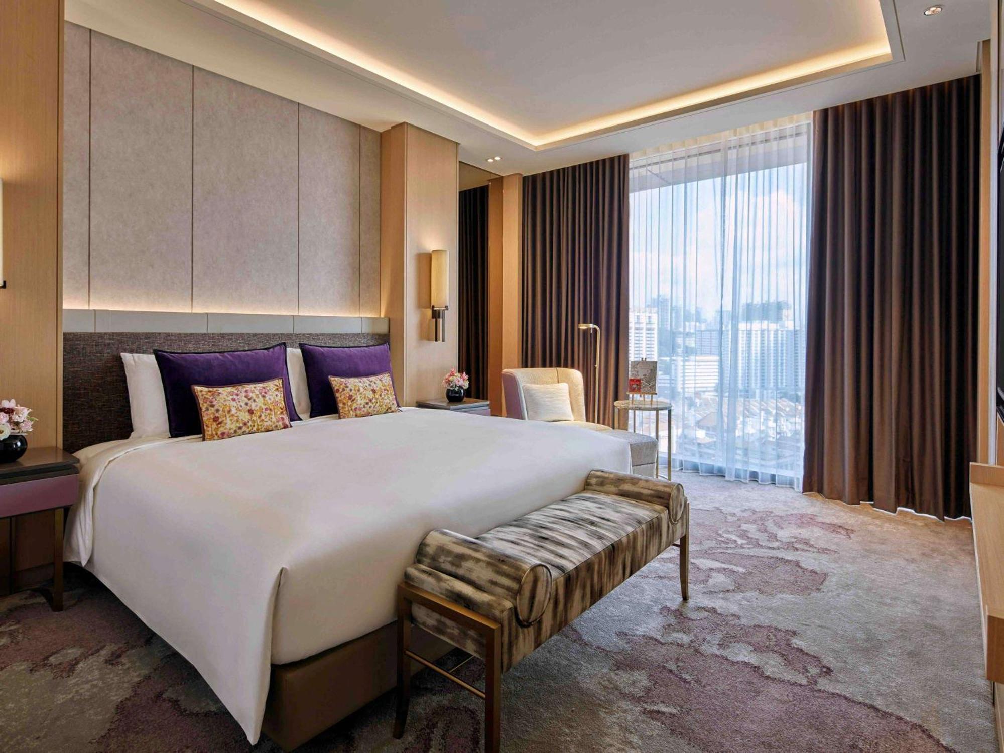 Sofitel Singapore City Centre Exterior photo