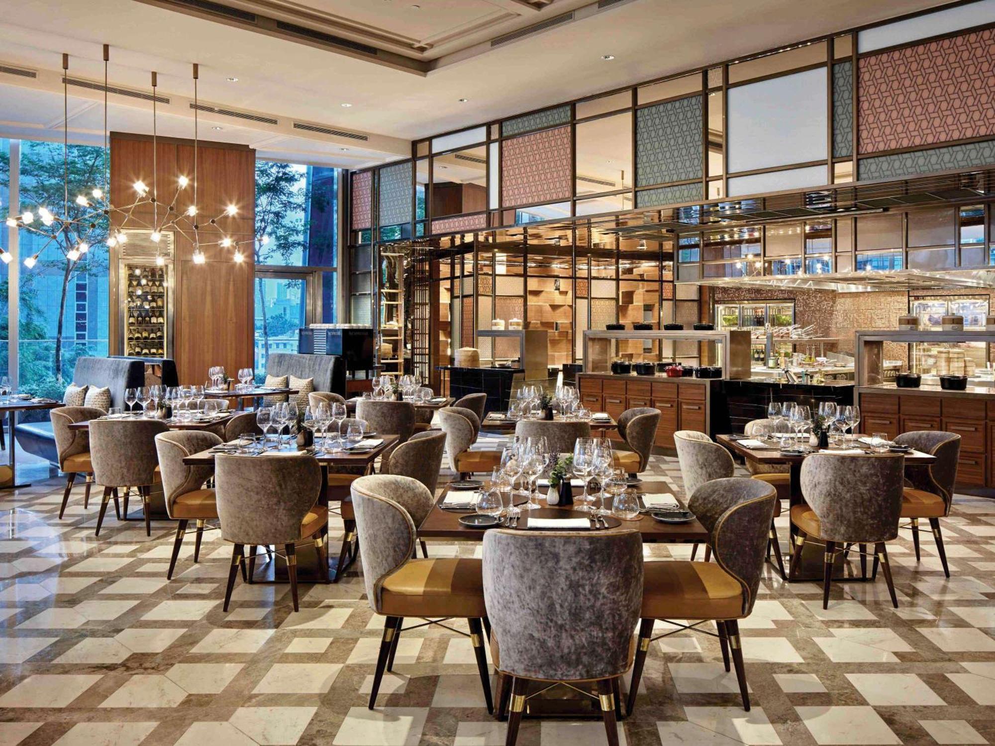 Sofitel Singapore City Centre Exterior photo
