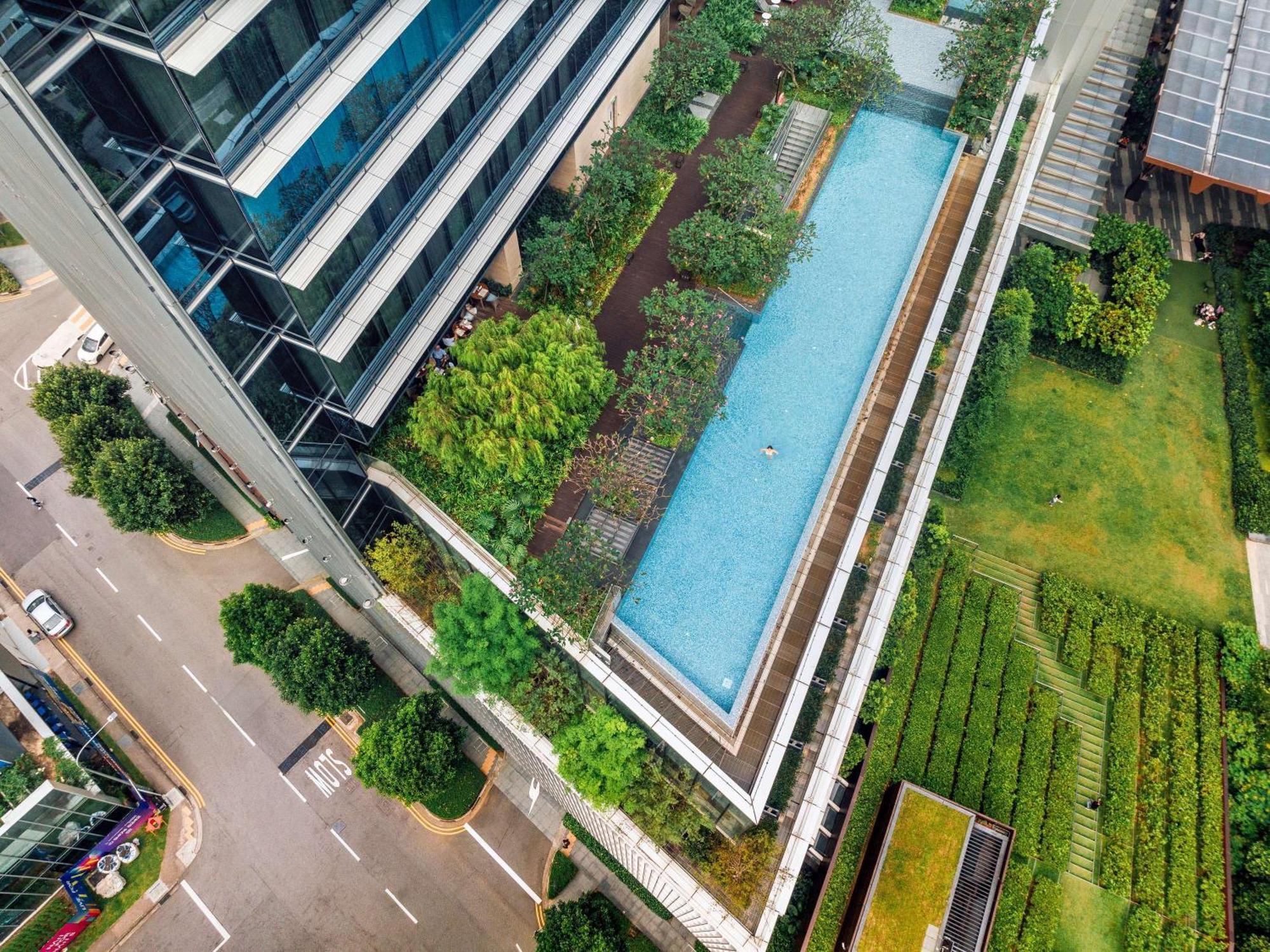 Sofitel Singapore City Centre Exterior photo